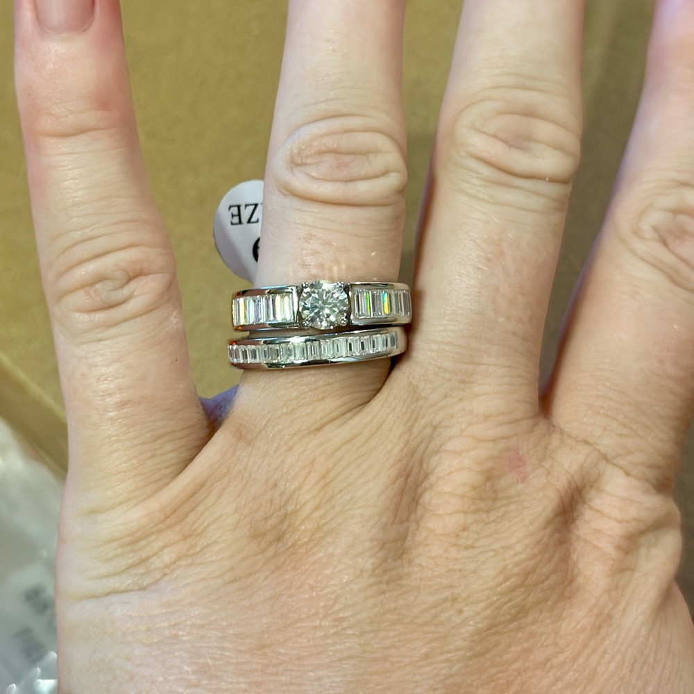 Wedding Rings NWT - Picture 3 of 5